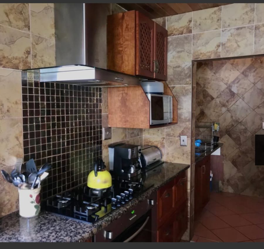 5 Bedroom Property for Sale in Kosmos North West